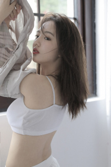 迷人的女教师风间由美中文字幕